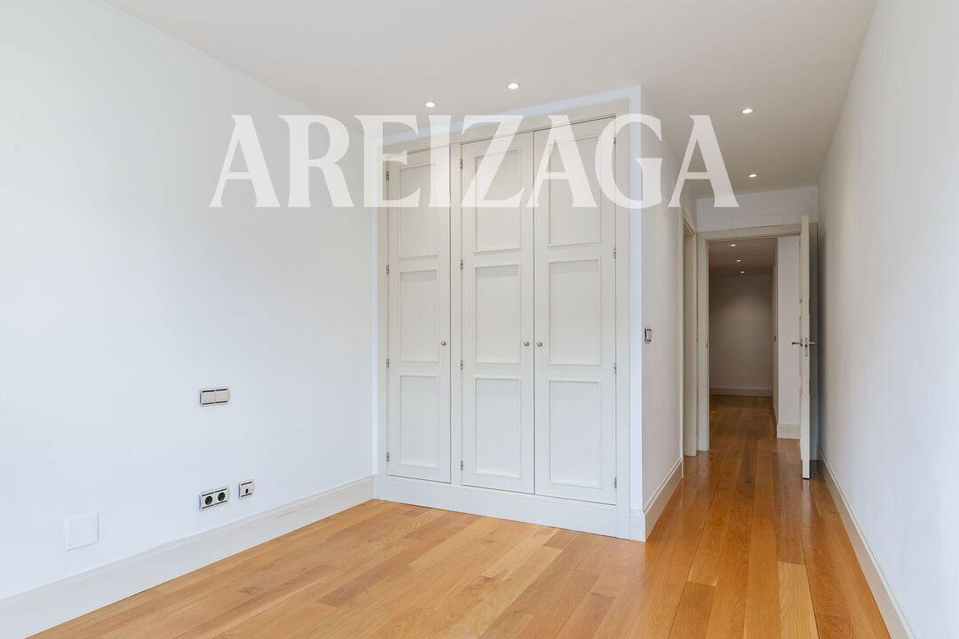 Piso de 85 m² en San Sebastián