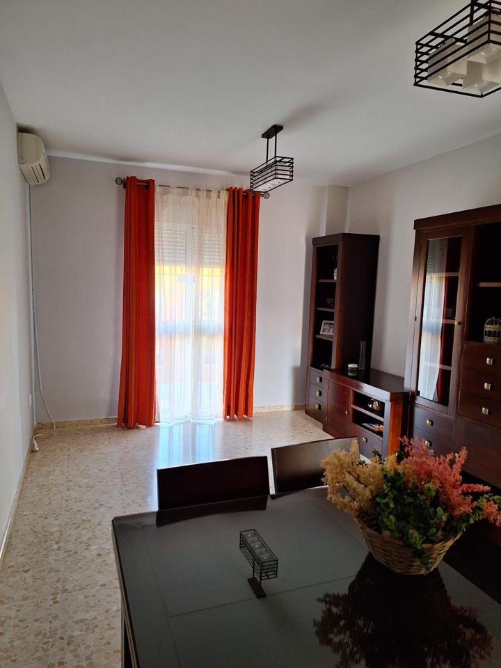 Piso de 84 m² en Dos Hermanas