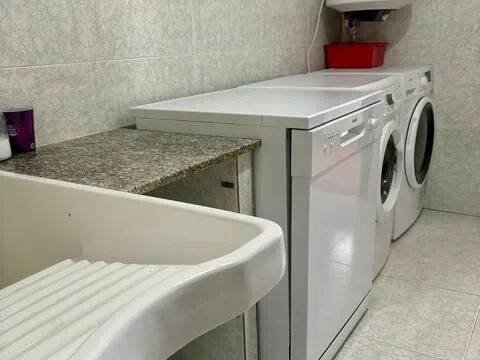 Casa de 85 m² en Oleiros