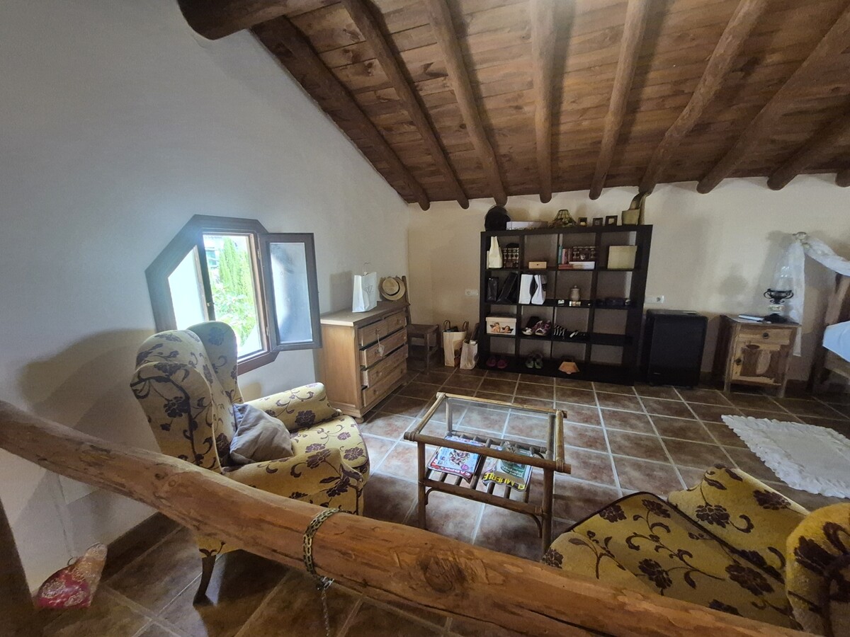 Квартира 225 м² в Jubrique