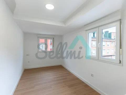 Piso de 65 m² en Mieres