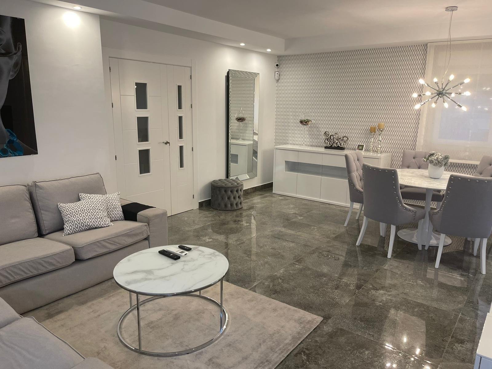 Casa de 240 m² a Ogíjares
