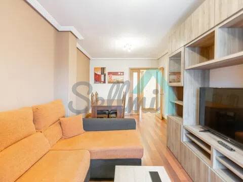 Piso de 103 m² en Oviedo