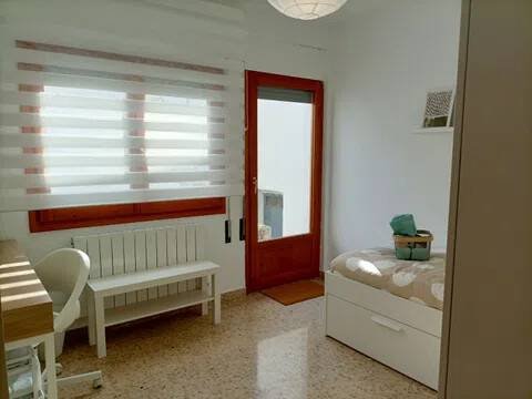 Habitación 240 m², La Almunia de Doña Godina