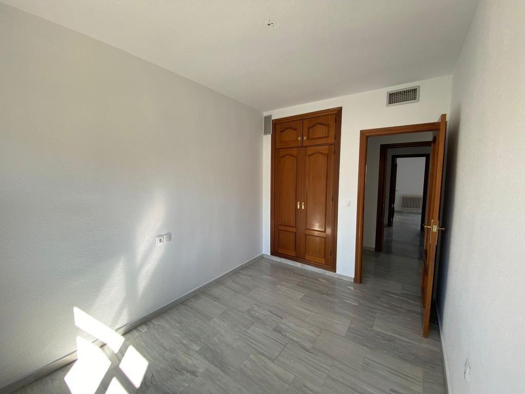 Piso de 106 m² en Granada