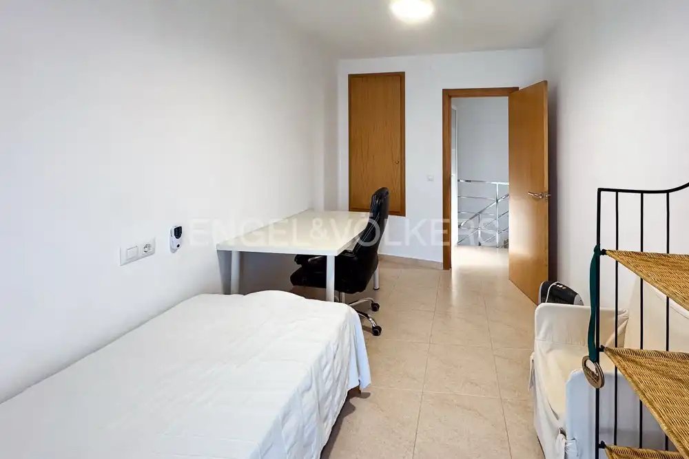 Piso de 74 m² en Oliva