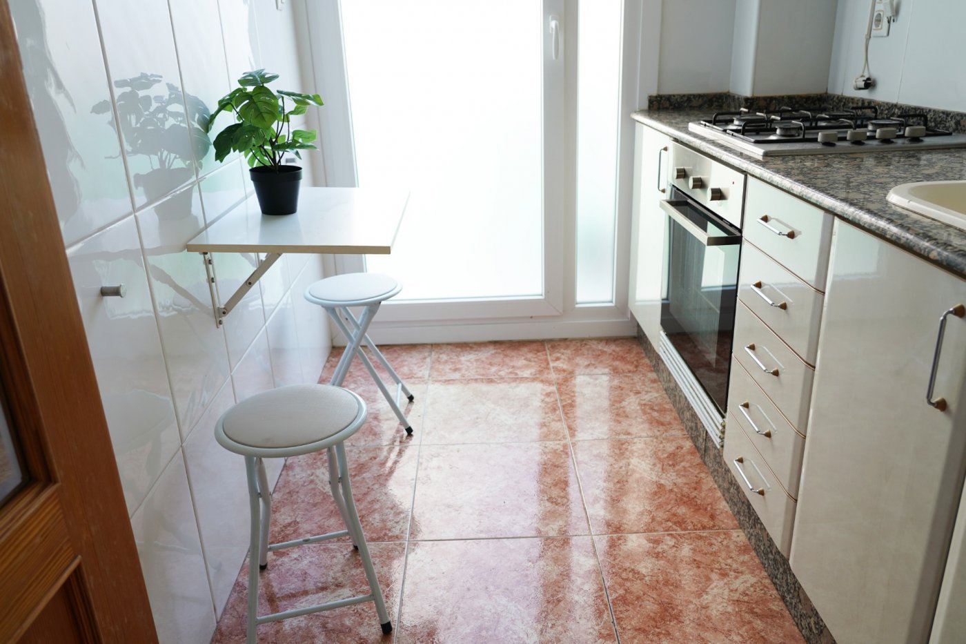 Zimmer 89 m², Valencia