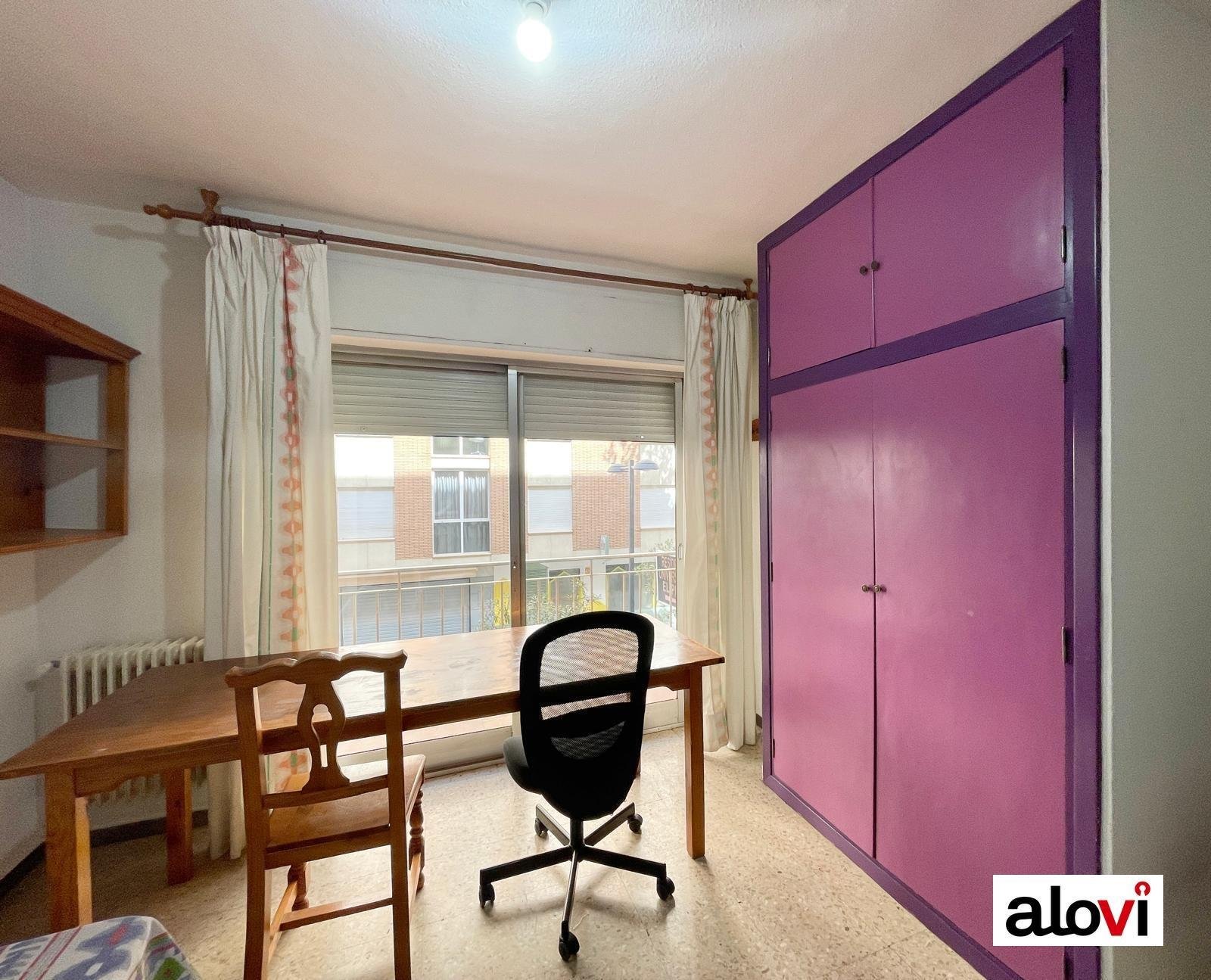 Habitación 200 m², Granada