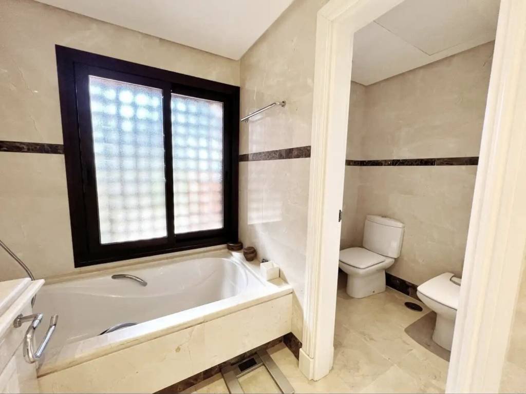 Piso de 280 m² en Marbella