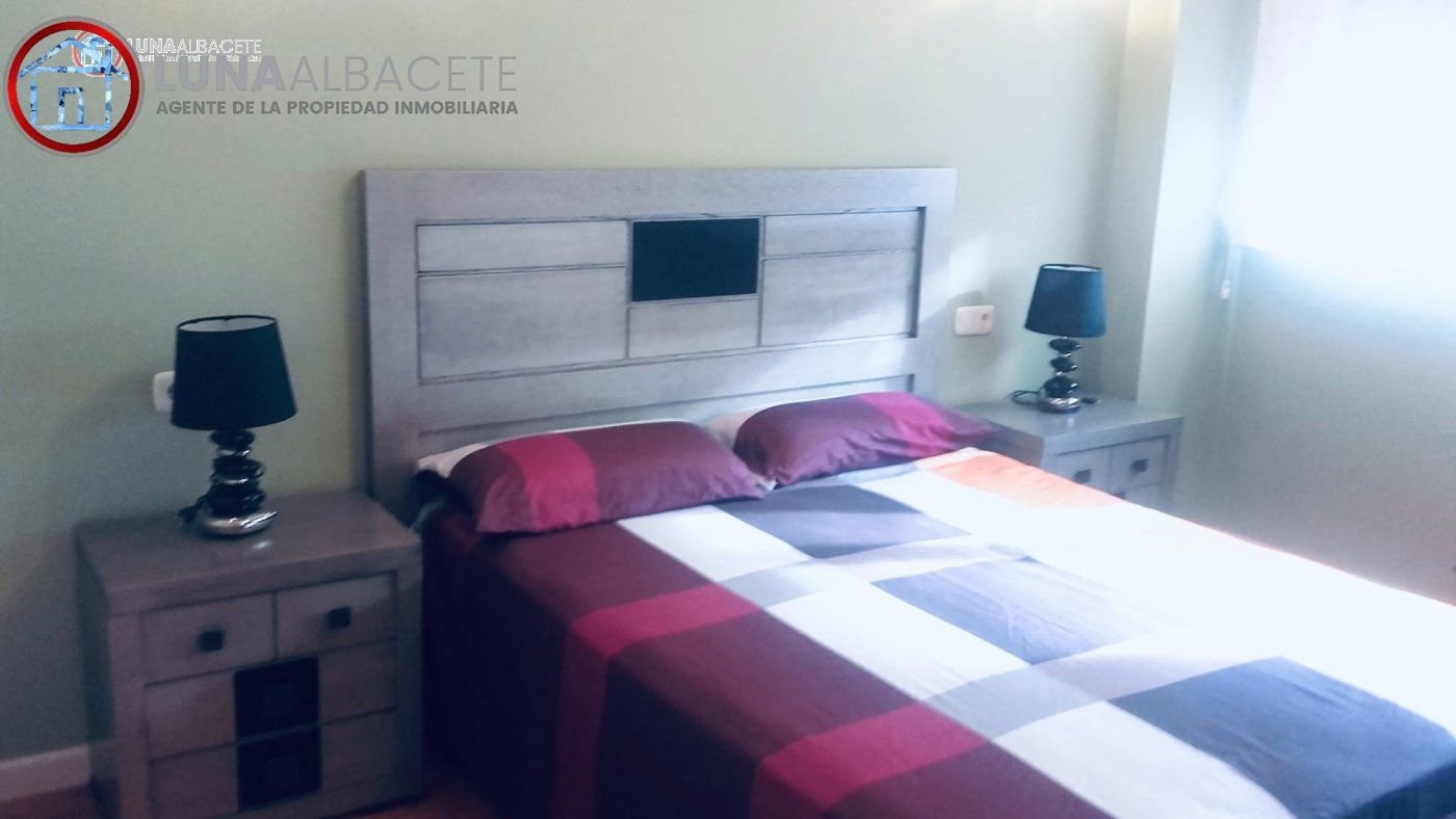 Piso de 235 m² en Albacete