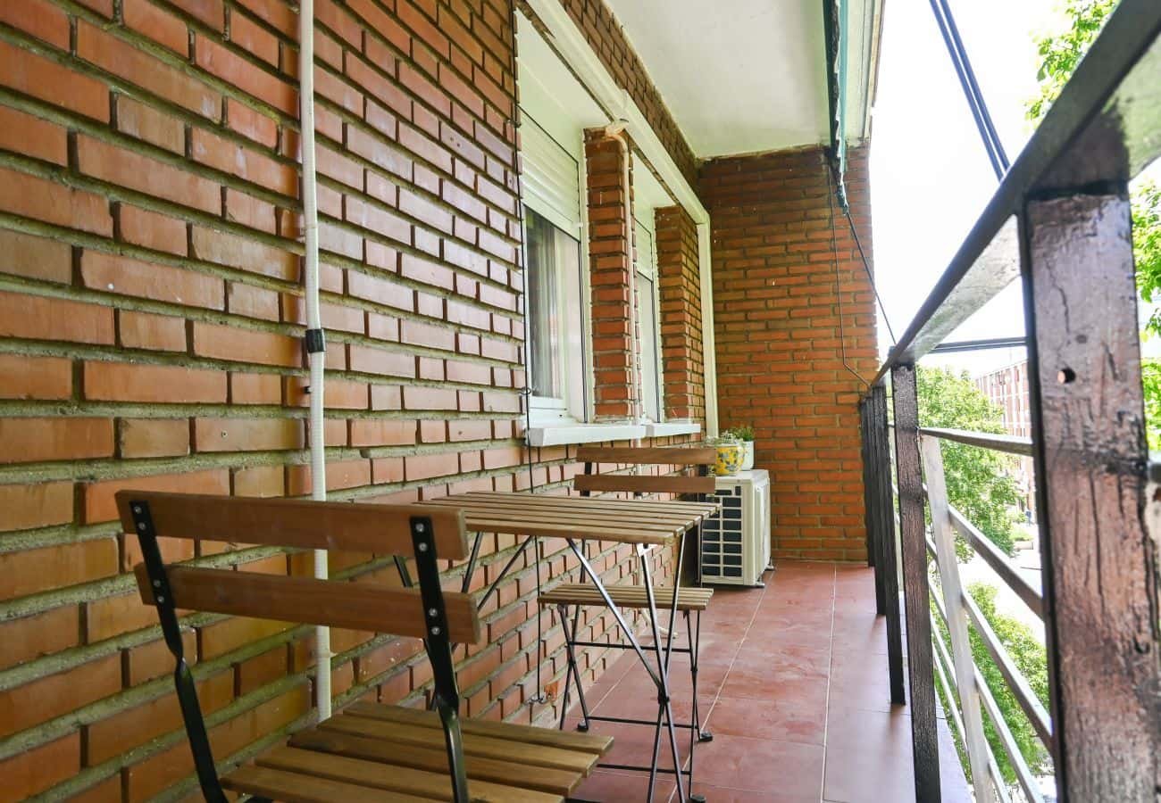 Wohnung 77 m² in Madrid
