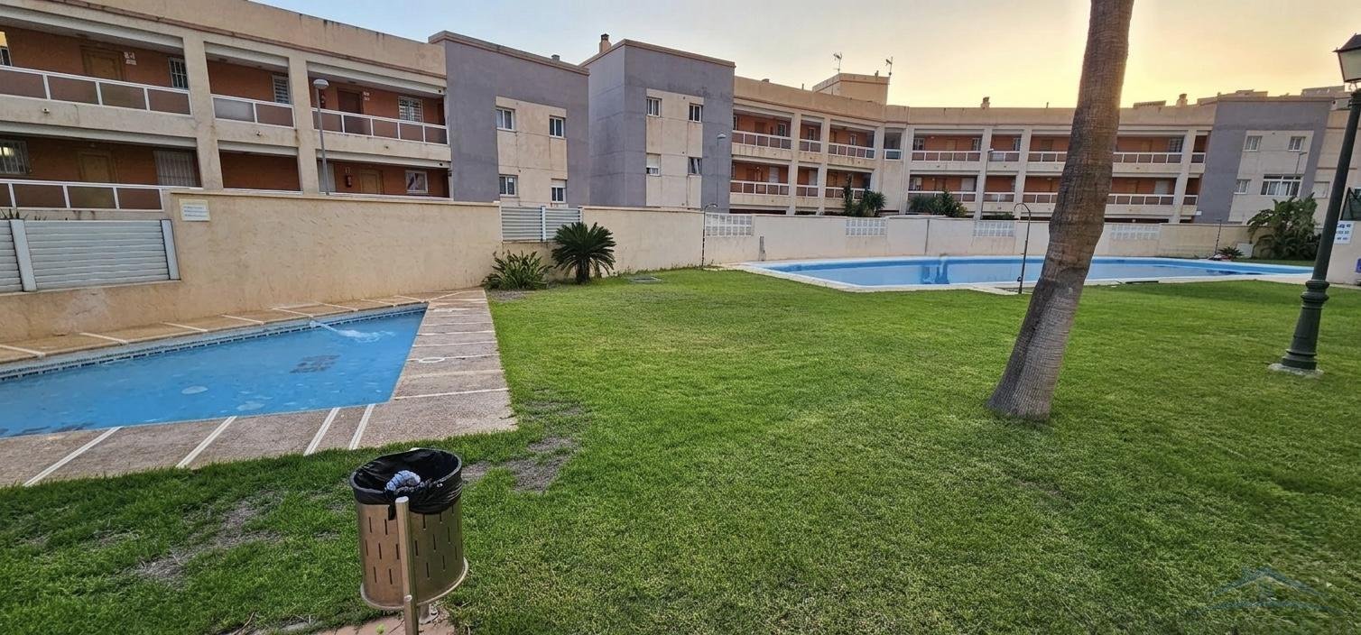 Piso de 75 m² en Roquetas de Mar