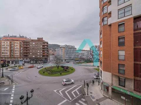 Wohnung 101 m² in Oviedo