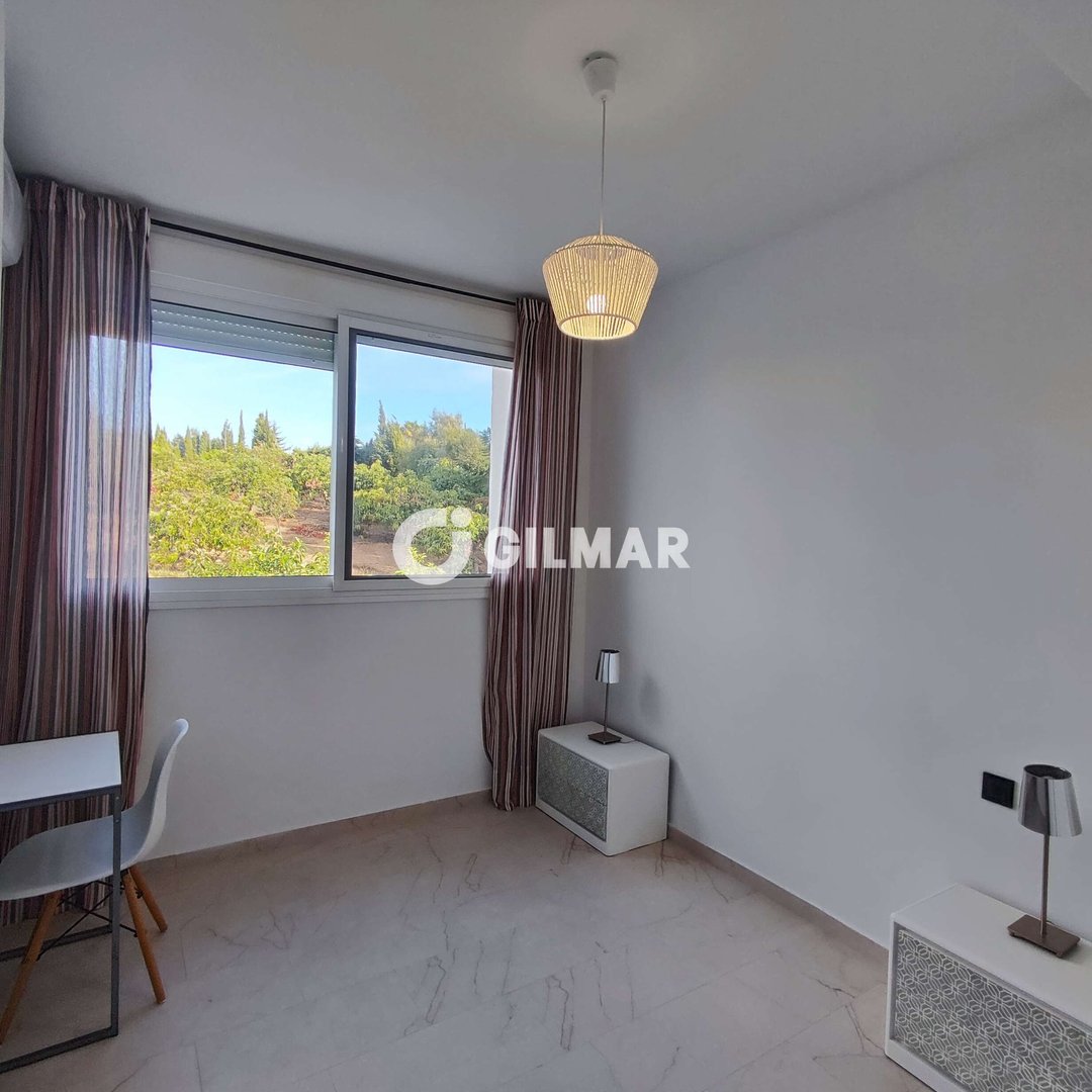 Casa de 220 m² en Estepona
