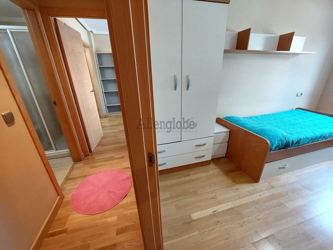 Piso de 58 m² en Oviedo