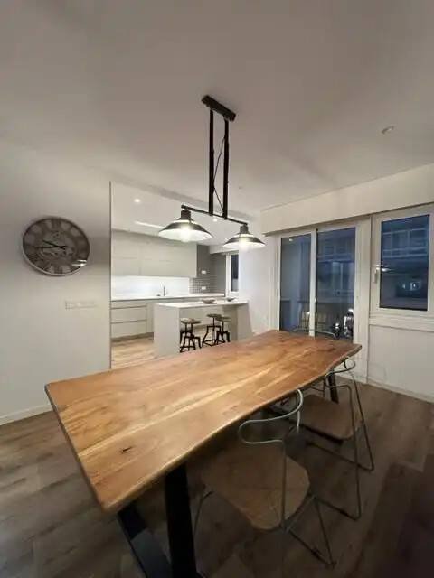 Wohnung 147 m² in Santiago de Compostela