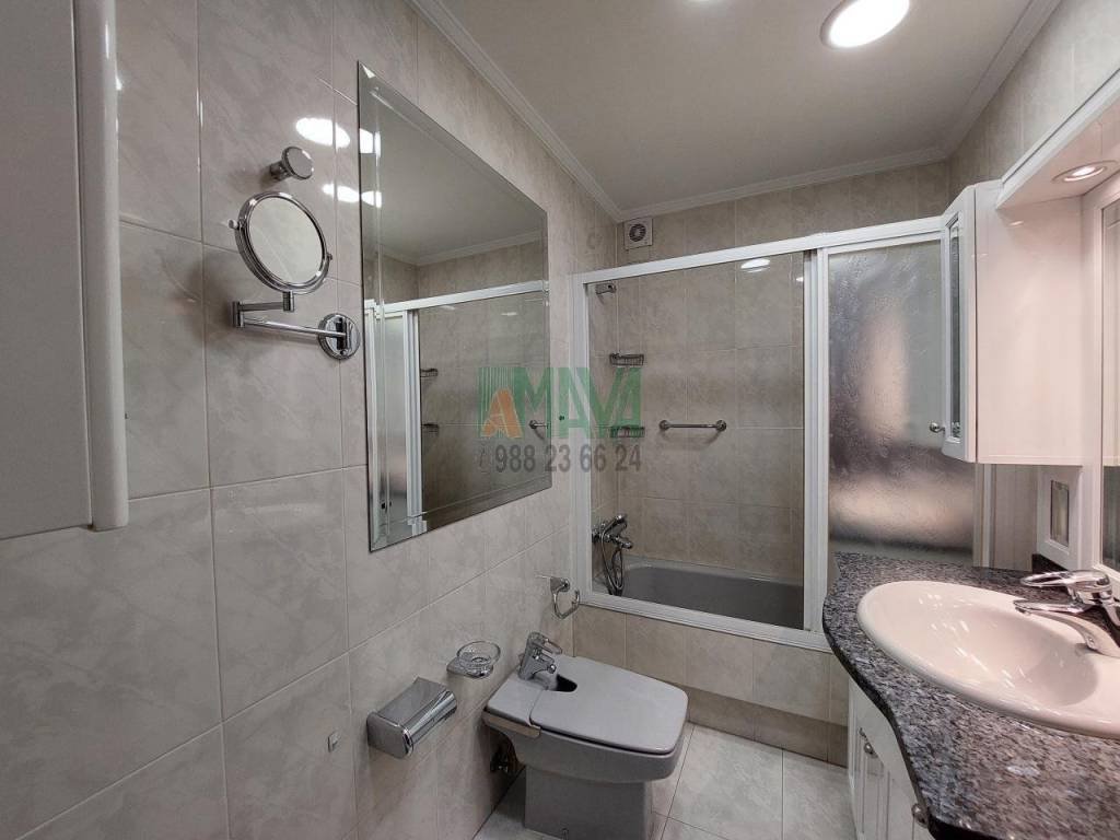 Piso de 100 m² en Ourense