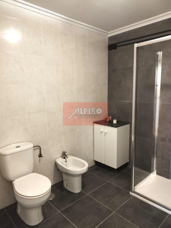 Piso de 85 m² en Ourense