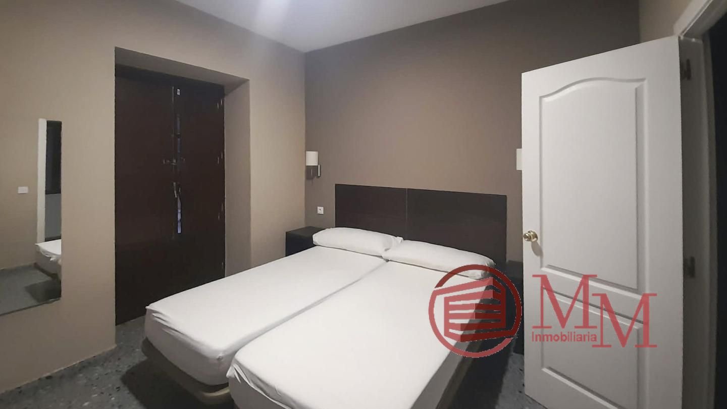 Casa de 400 m² a Còrdova