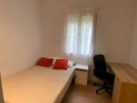 Кімната в оренду, Madrid