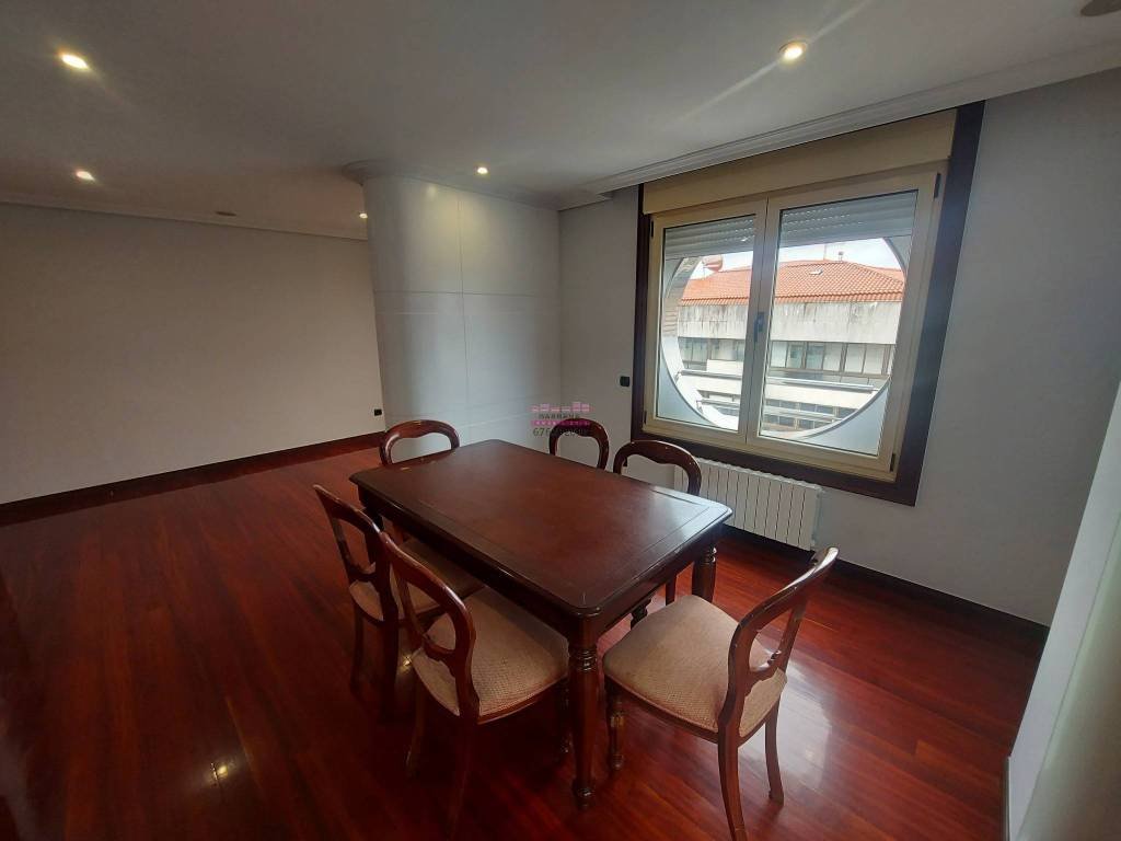 Piso de 86 m² en Vigo