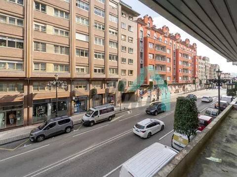 Piso de 49 m² en Oviedo