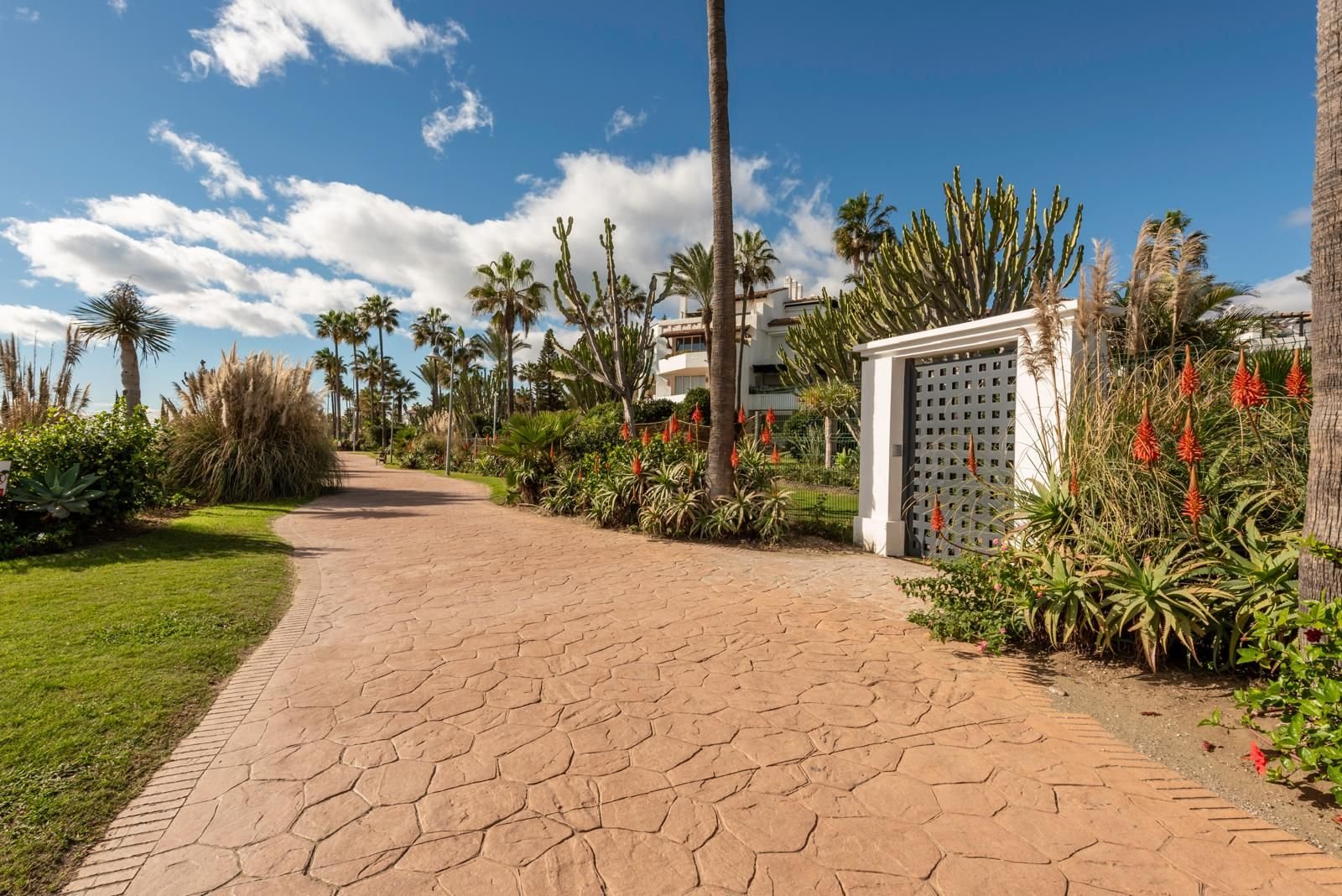 Pis de 242 m² a Estepona