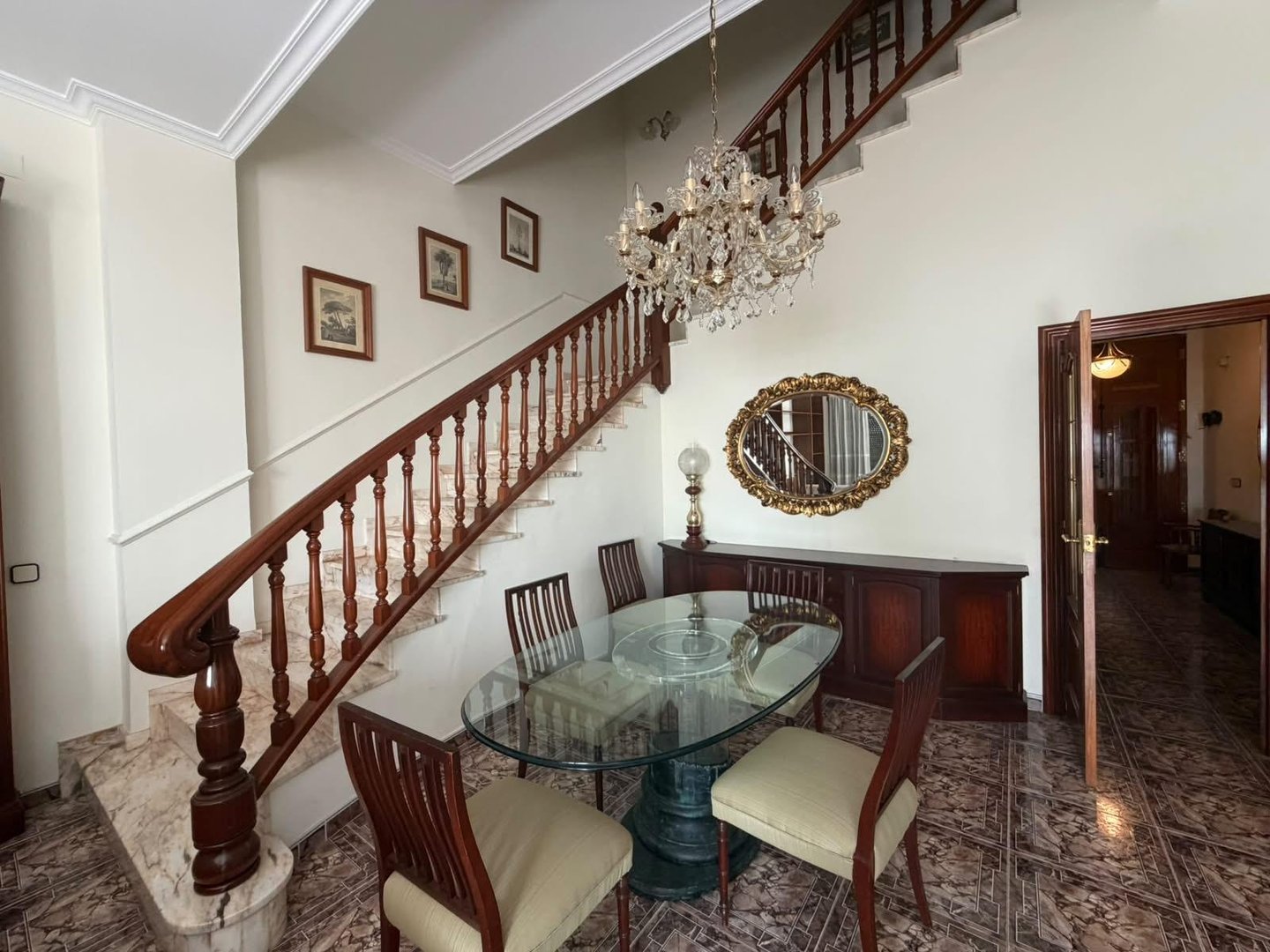 Casa de 236 m² a Rafelbunyol