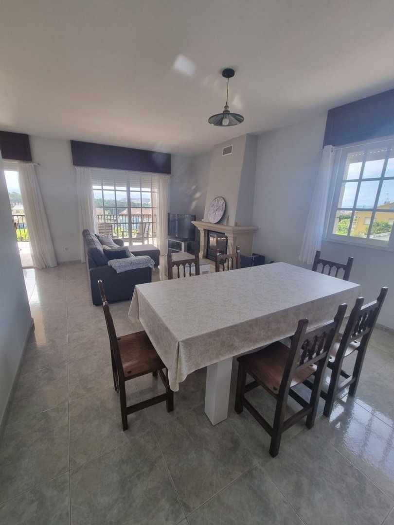 Piso de 160 m² en Sanxenxo