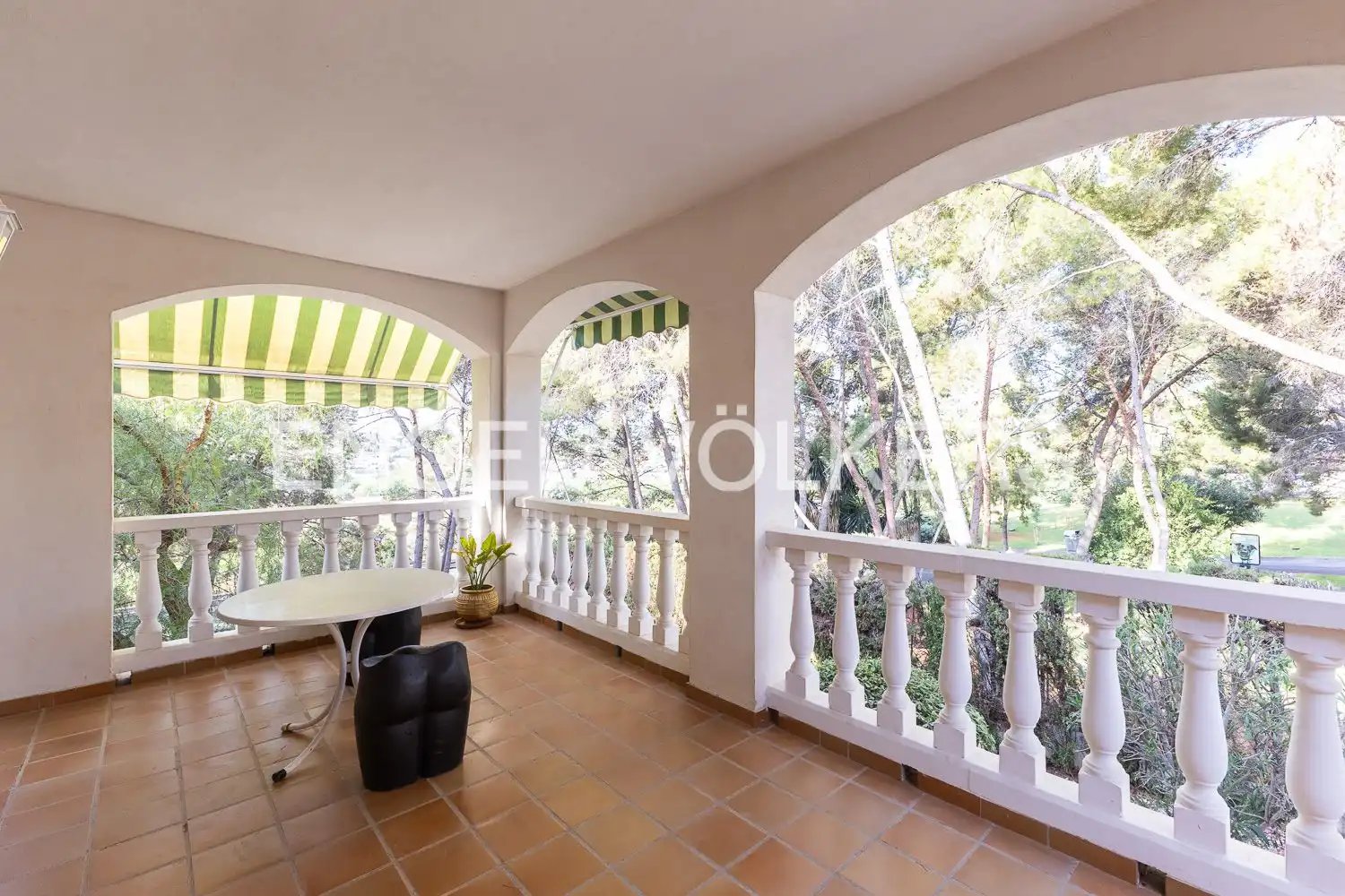 Casa de 238 m² en Paterna