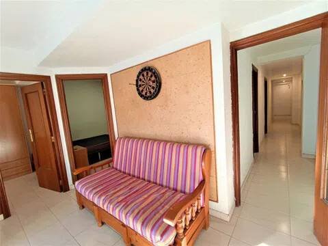 Zimmer 190 m², Valencia