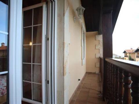 Casa de 216 m² a Udías