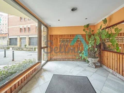 Piso de 106 m² en Oviedo