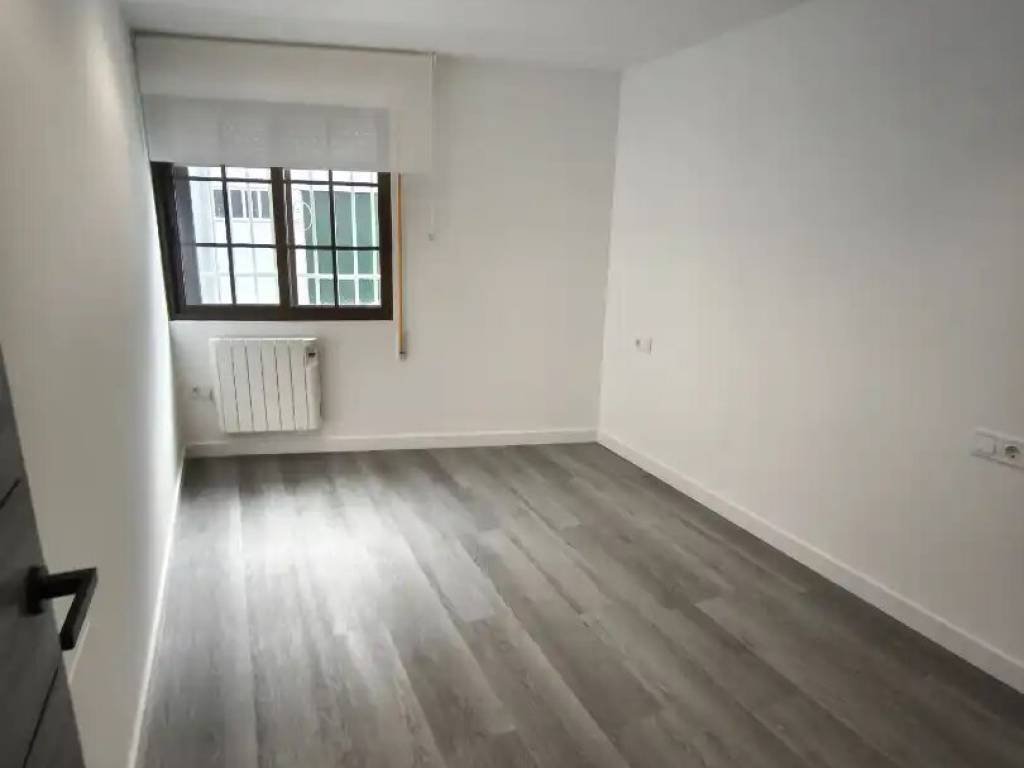 Wohnung 50 m² in Santiago de Compostela