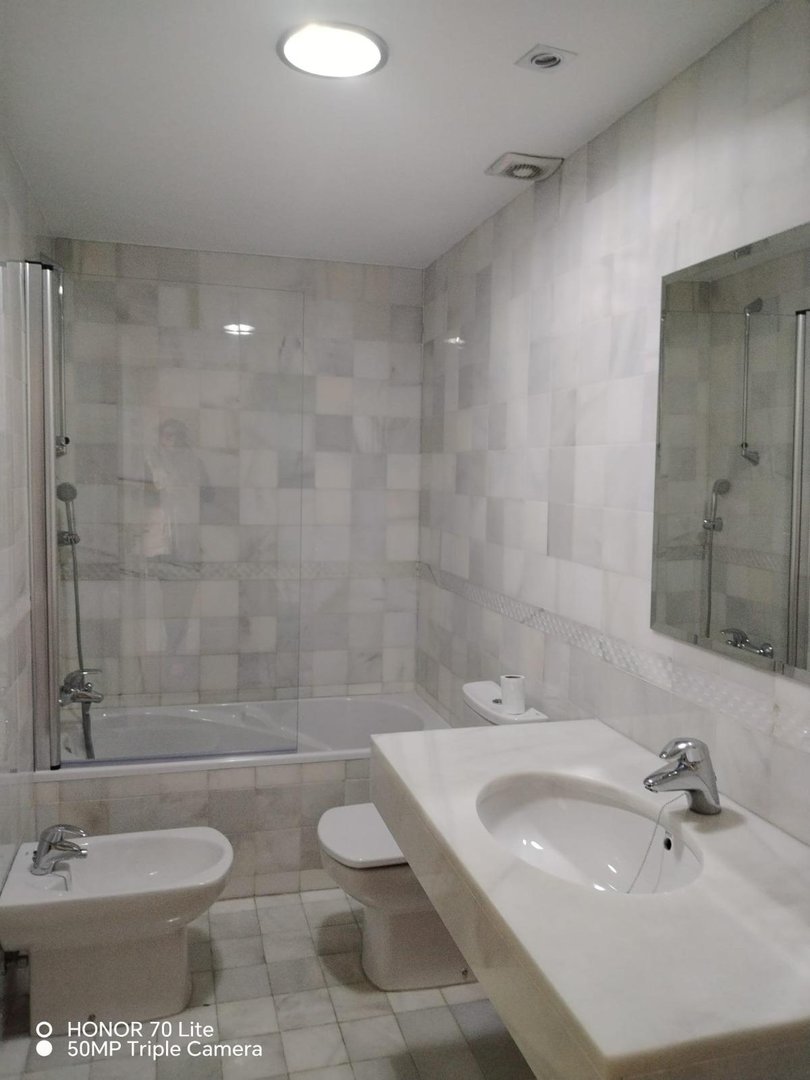 Piso de 170 m² en Granada