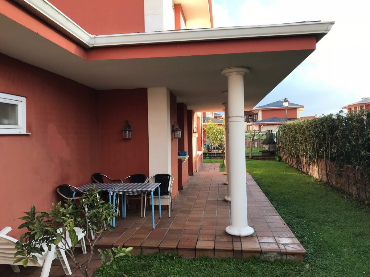 Casa de 240 m² en Santa Cruz de Bezana
