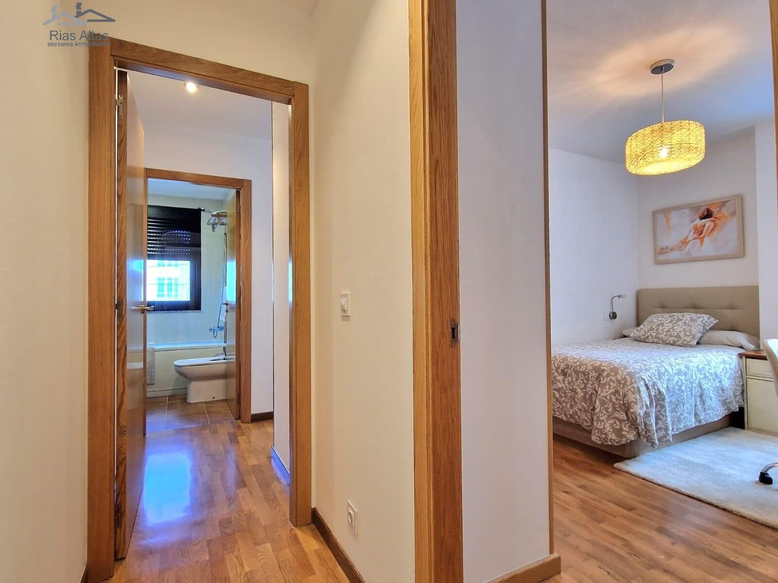 Flat 68 m² in Oleiros