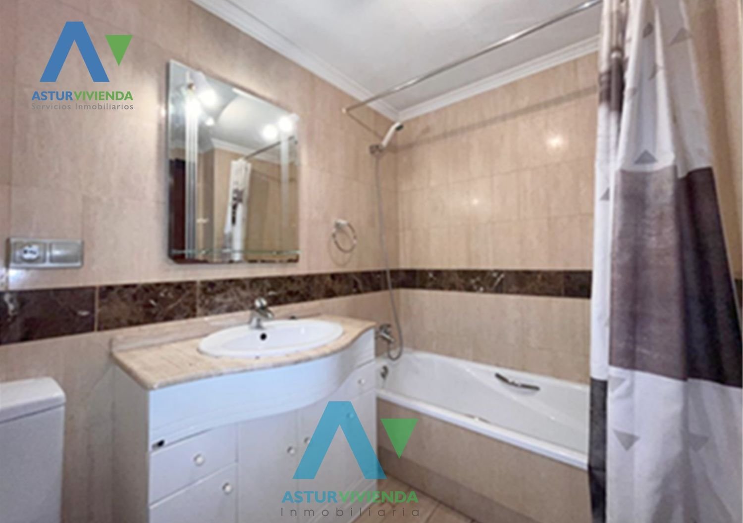 Piso de 46 m² en Oviedo
