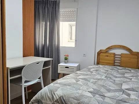 Habitación 130 m², Alicante