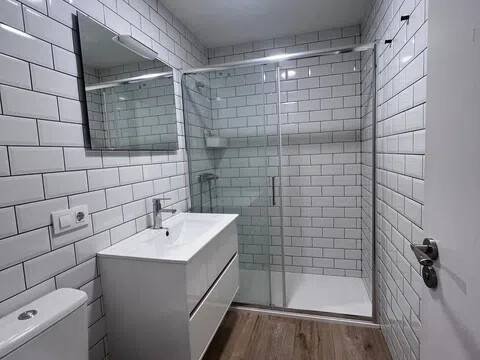 Wohnung 40 m² in Oleiros