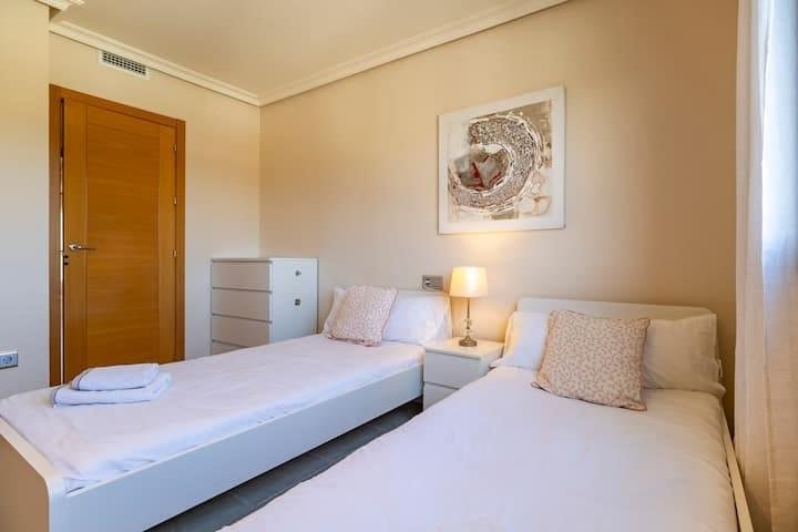 Flat 130 m² in Estepona