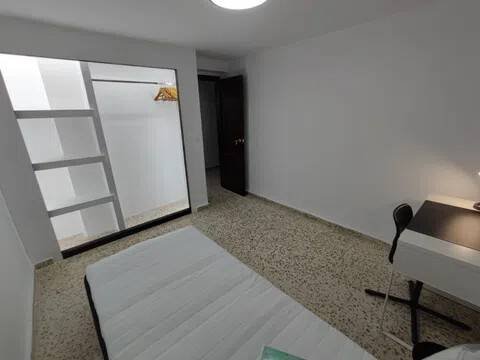 Piso de 100 m² en Melilla