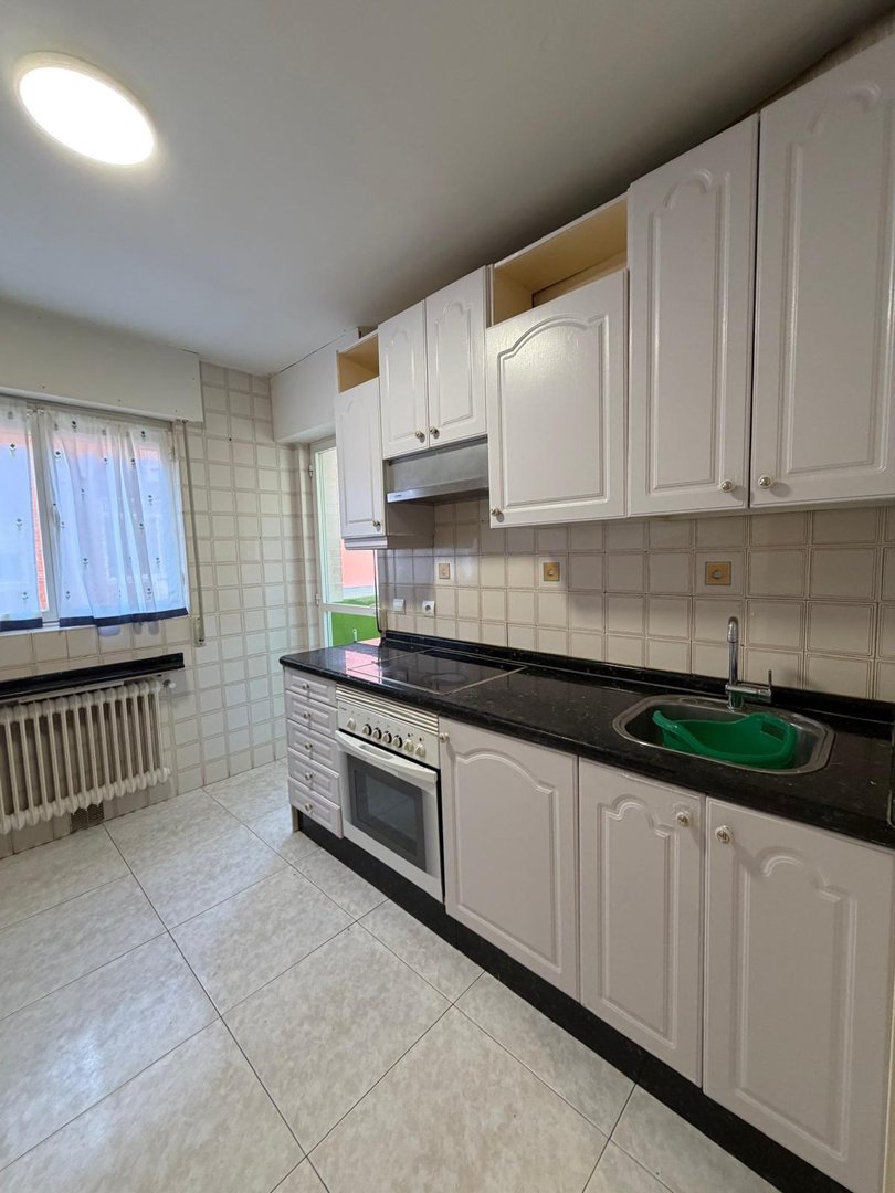 Piso de 86 m² en Toreno