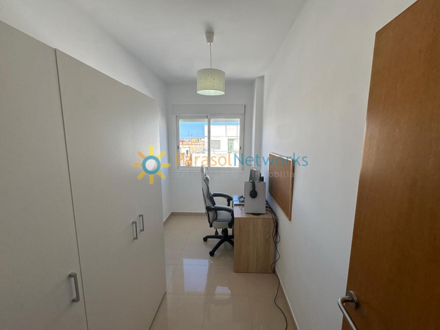 Piso de 90 m² en Oliva