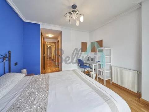 Piso de 132 m² en Oviedo