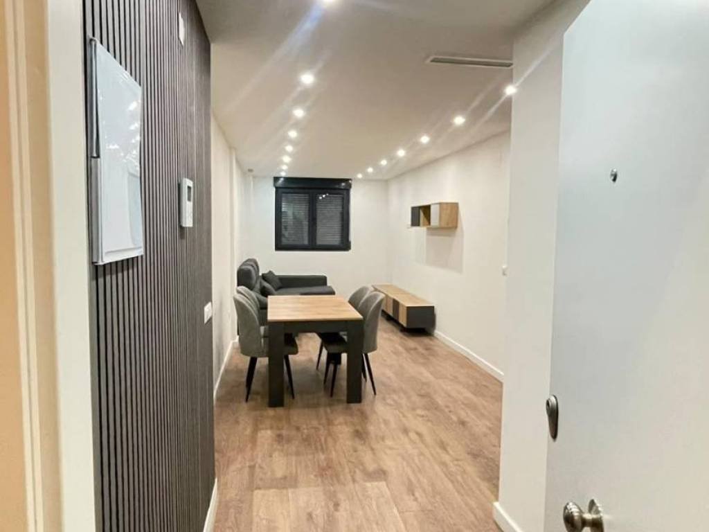 Wohnung 80 m² in Alberic