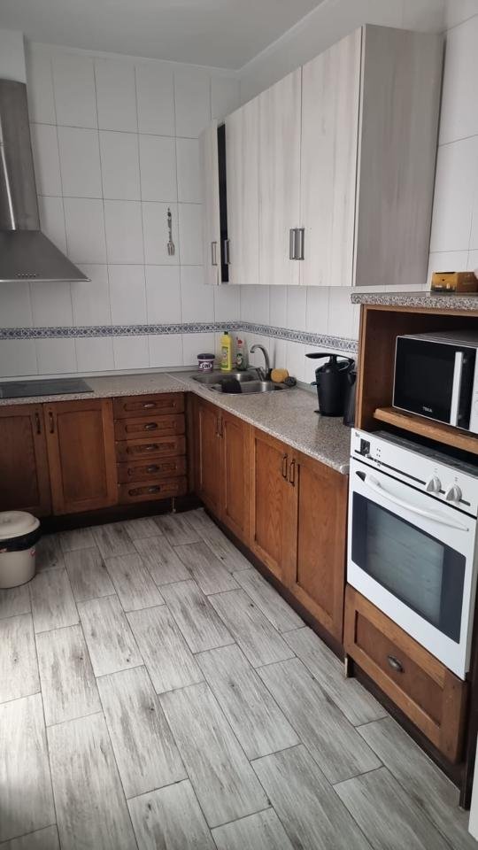 Piso de 80 m² en Melilla