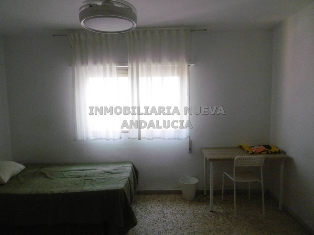Piso de 86 m² en Almería