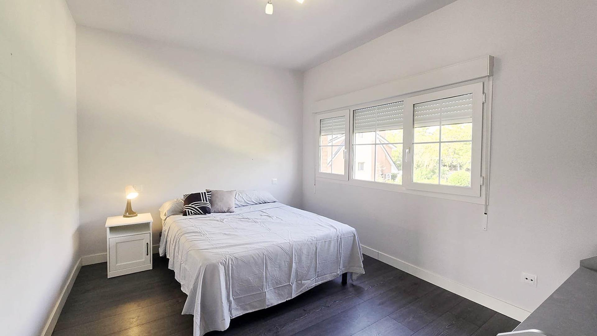 Zimmer 250 m², Villanueva de la Cañada