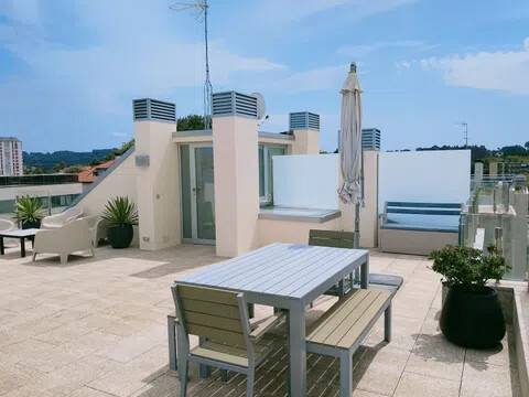 Wohnung 96 m² in Oleiros